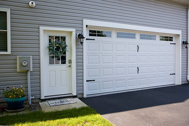 24/7 Emergency Garage Door Panel Replacement experts in Van Meter, IA
